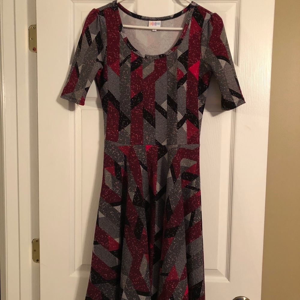 LuLaRoe Nicole Dress Size S